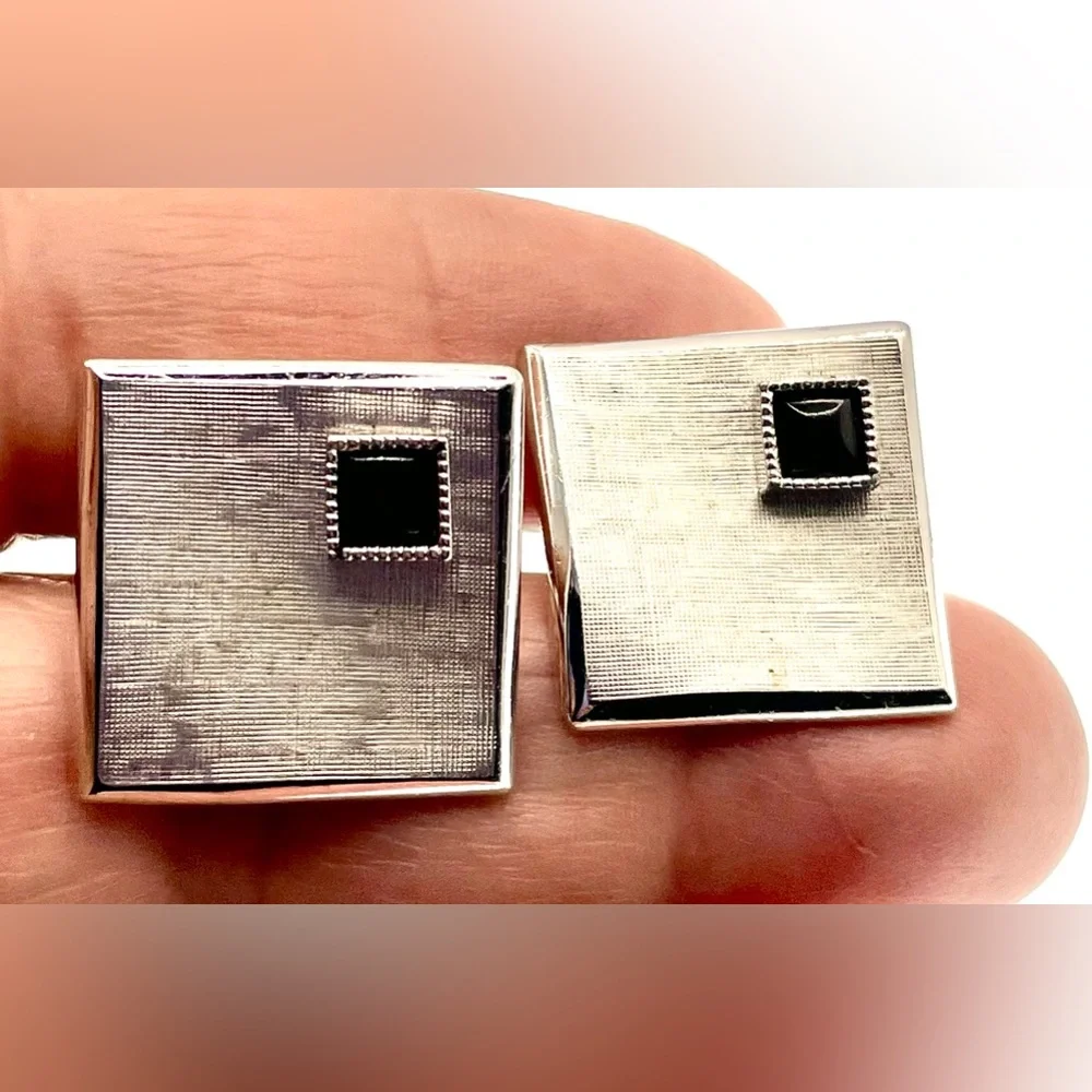 Vintage Signed Swank Textured Curvy Silver Tone Square Black Glass Cufflinks